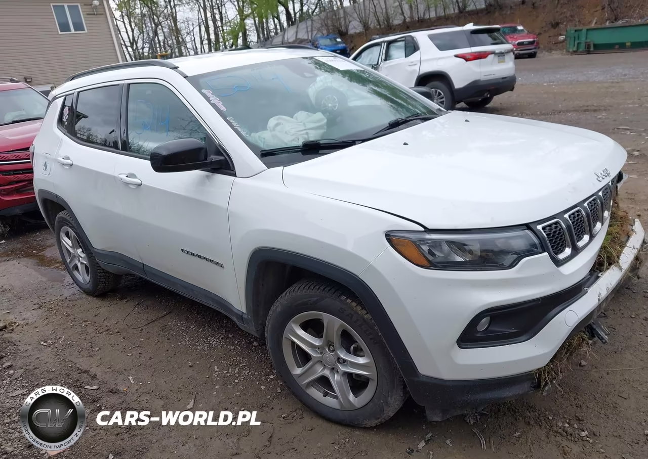 2024 Jeep Compass Latitude 4X4 – zdjęcie 1 z 16
