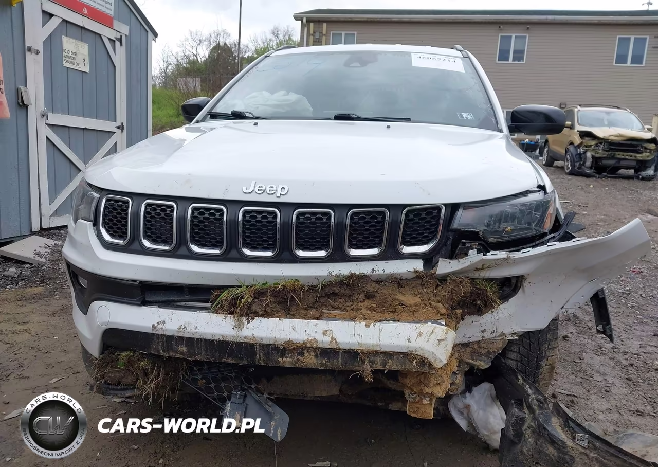 2024 Jeep Compass Latitude 4X4 VIN:3C4NJDBNXRT579906 - 12