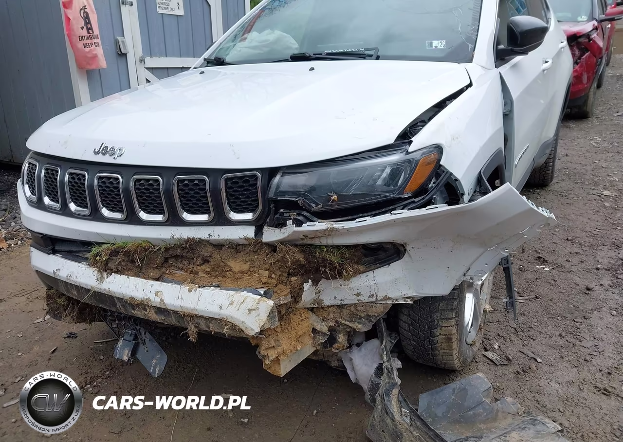 2024 Jeep Compass Latitude 4X4 VIN:3C4NJDBNXRT579906 - 6
