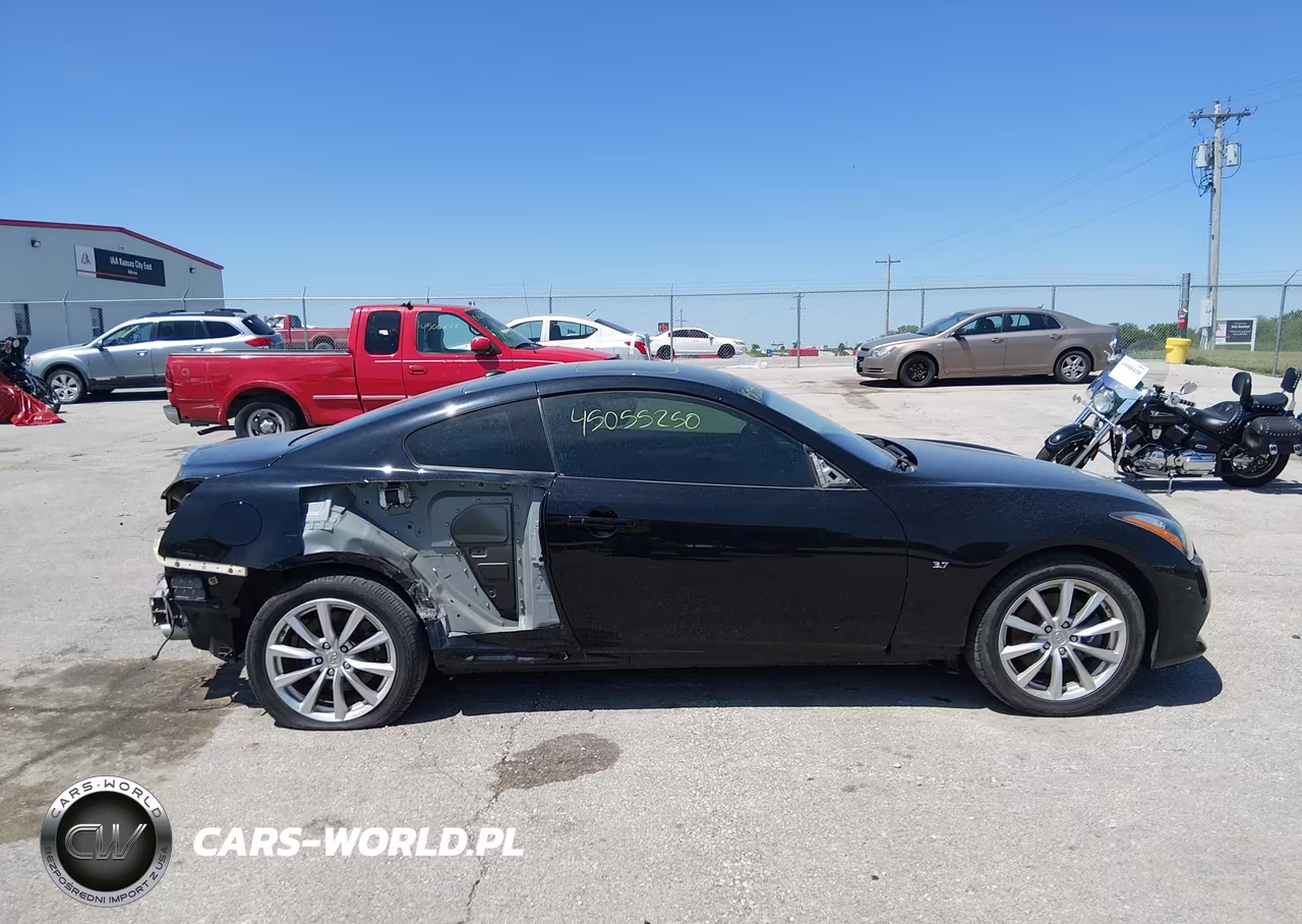 2015 Infiniti Q60 VIN:JN1CV6ELXFM890712 - 14