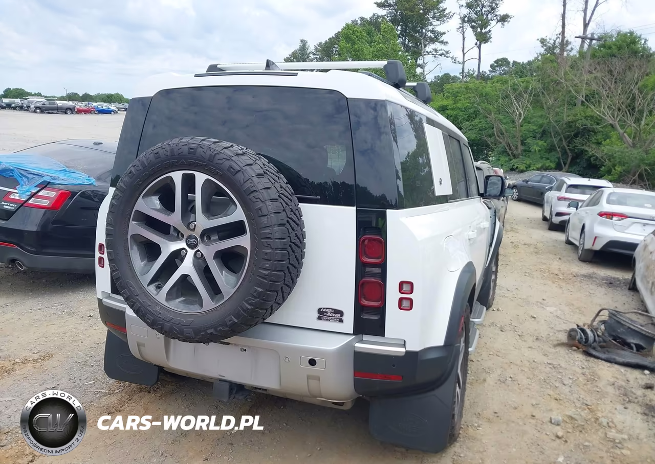 2023 Land Rover Defender 110 S VIN:SALEJ7EX4P2112924 - 4