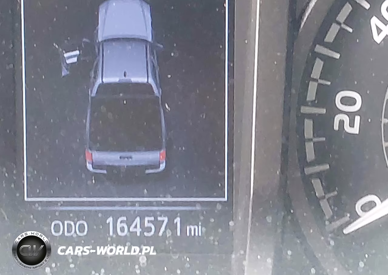 2018 Toyota Tacoma VIN:5TFAZ5CN8JX066352 - 15