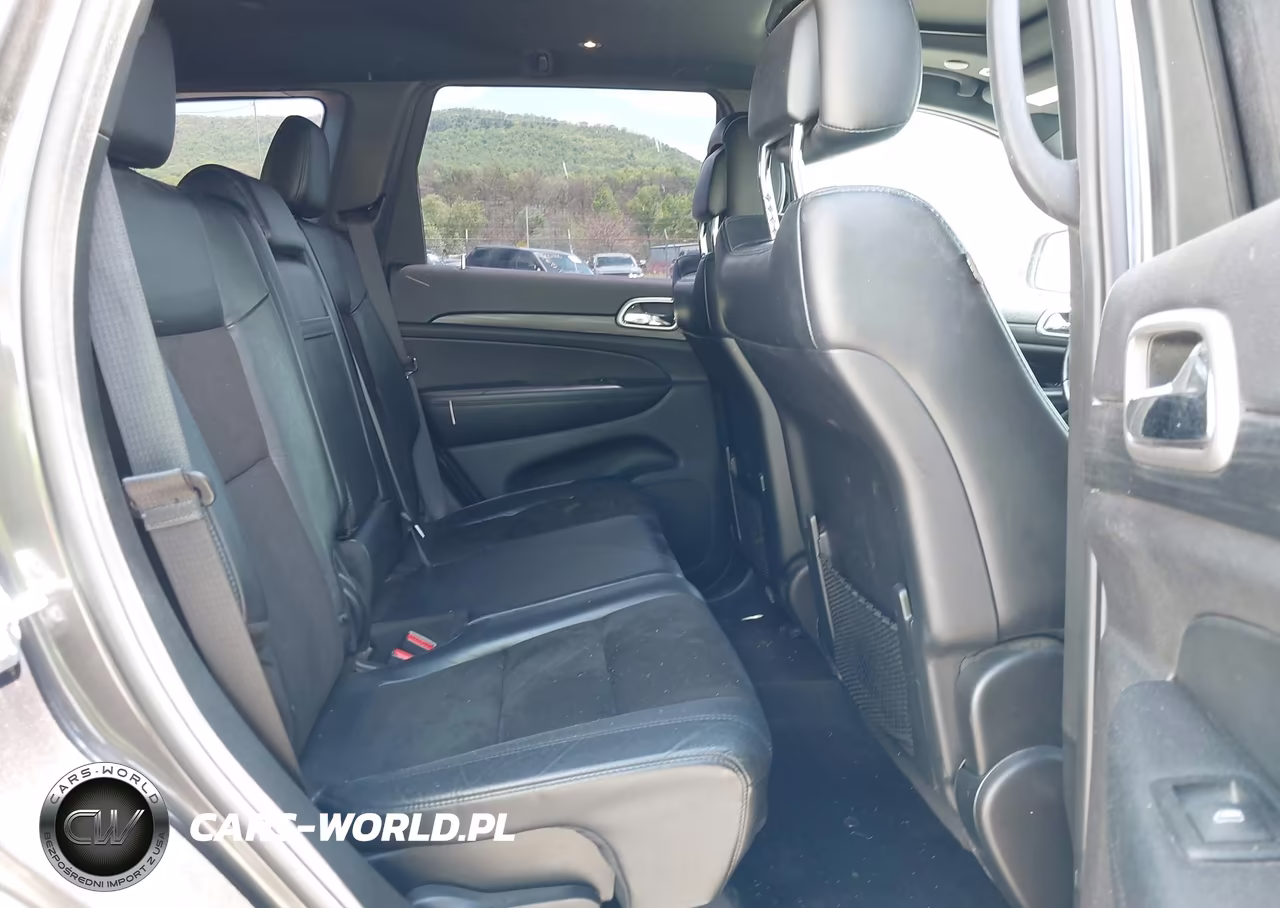 2019 Jeep Grand Cherokee Altitude 4X4 VIN:1C4RJFAG0KC546916 - 8