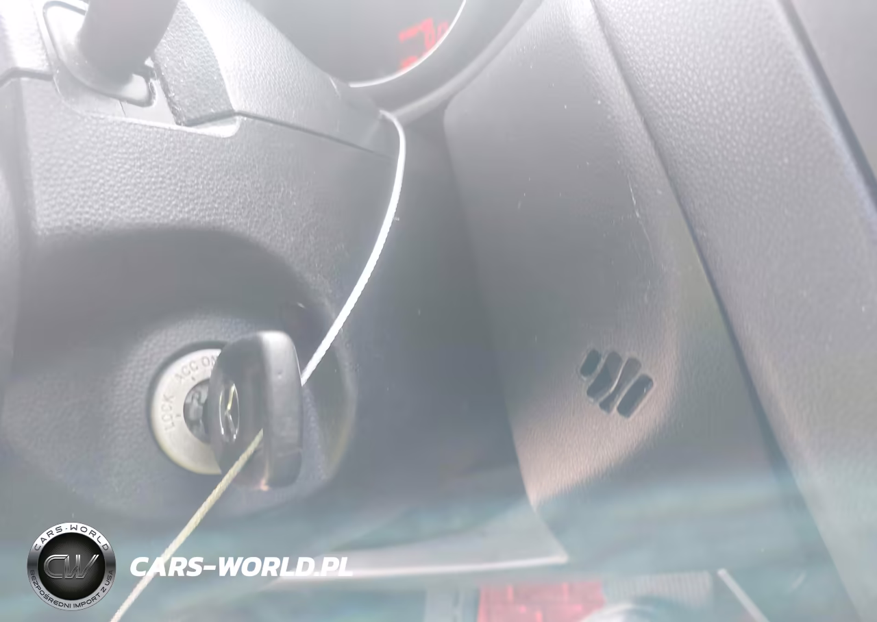 2004 Mazda Mazda3 S VIN:JM1BK123441216482 - 11