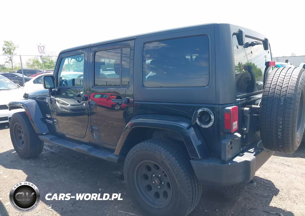 2011 Jeep Wrangler Unlimited Sahara VIN:1J4BA5H10BL635392 - 14