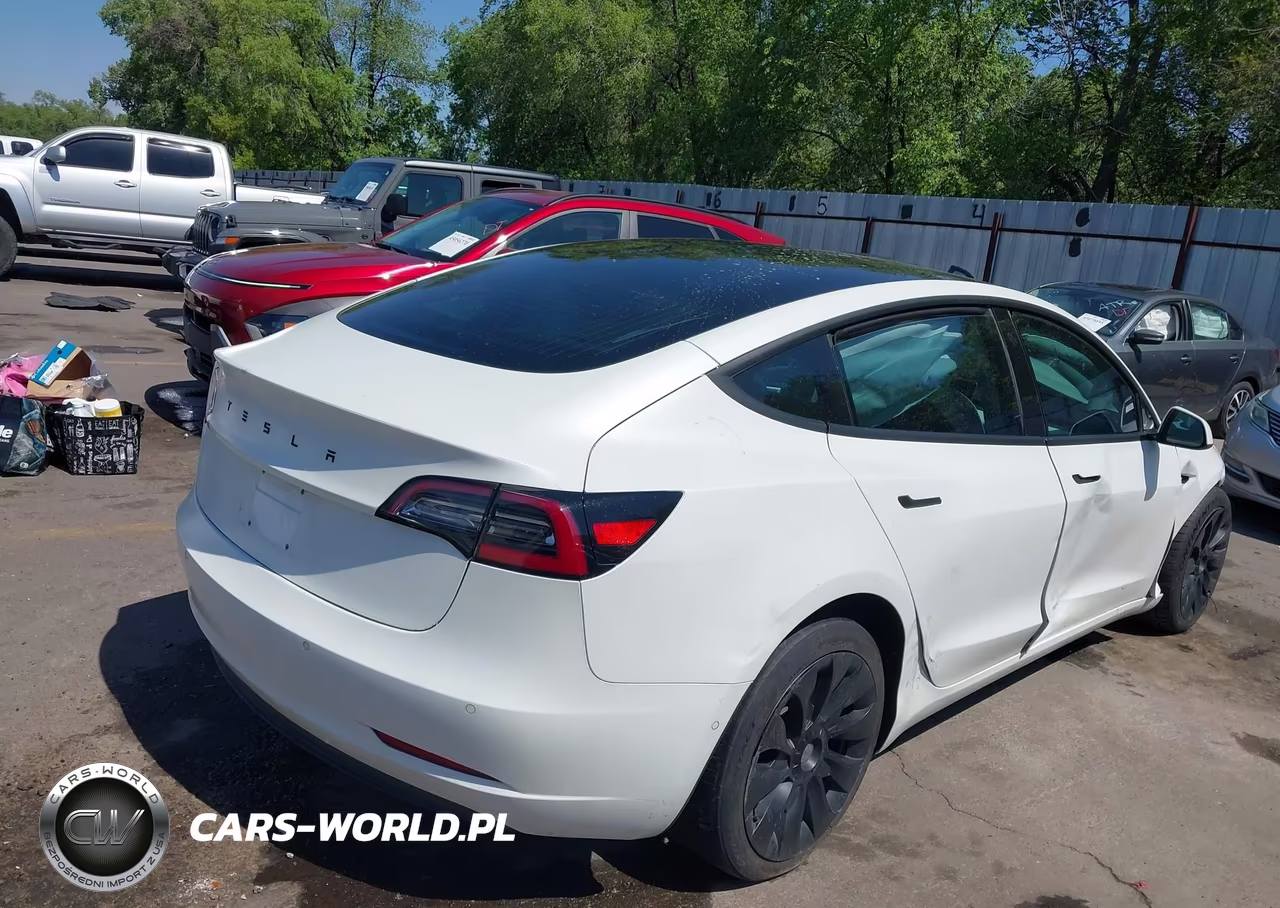 2018 Tesla Model 3 Long Range-Performance VIN:5YJ3E1EB5JF086438 - 4