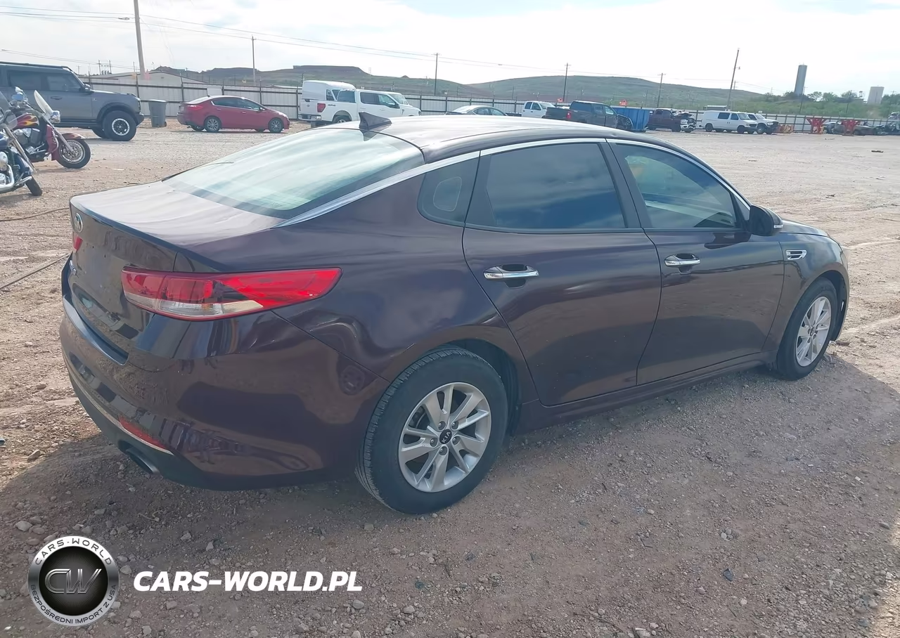2017 Kia Optima Lx VIN:5XXGT4L36HG136467 - 4
