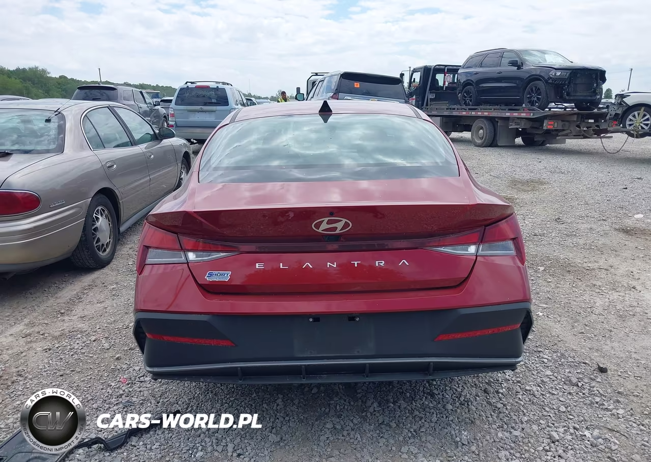 2024 Hyundai Elantra Sel VIN:KMHLM4DG4RU638639 - 17
