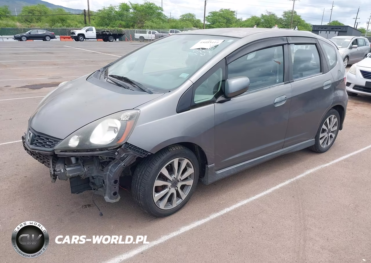 2013 Honda Fit Sport VIN:JHMGE8H55DC043184 - 2