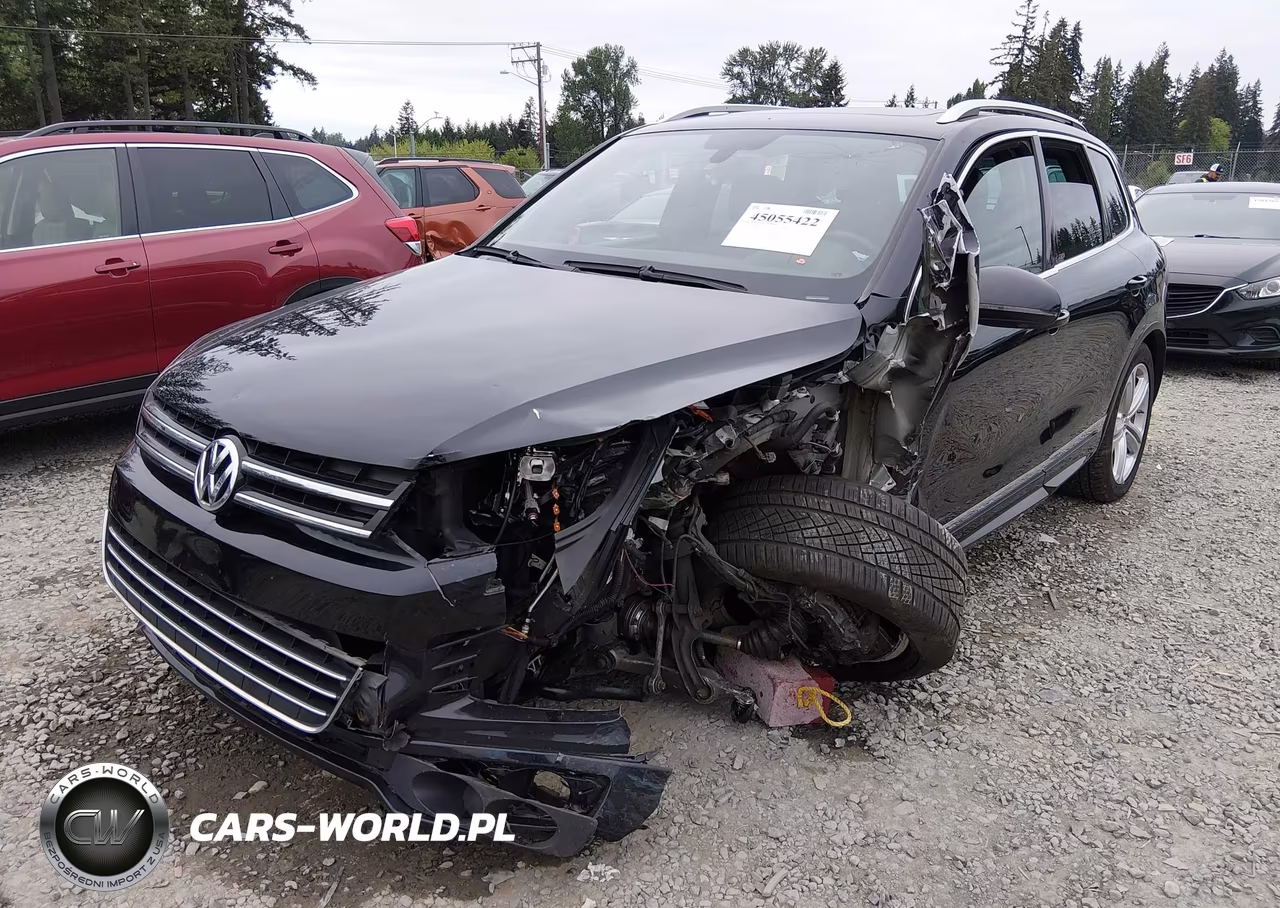 2014 Volkswagen Touareg 3.6L R-Line VIN:WVGDF9BP1ED002656 - 2