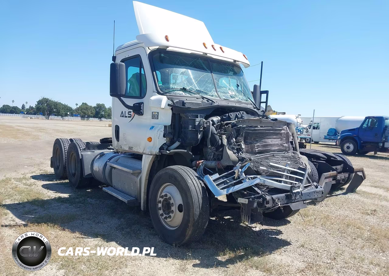 2015 Freightliner Cascadia 125