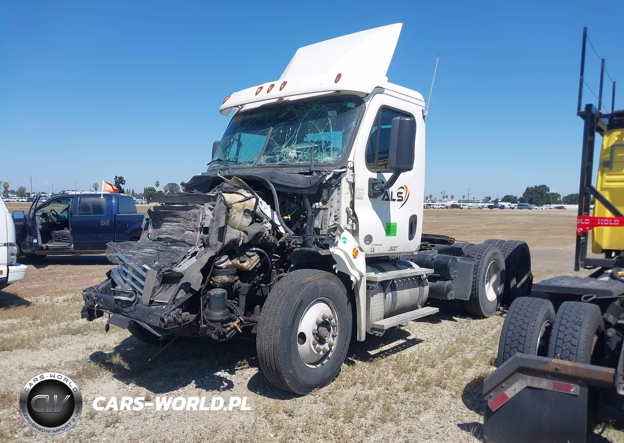 2015 Freightliner Cascadia 125 VIN:3AKJGEDV7FSGB6915 - 2