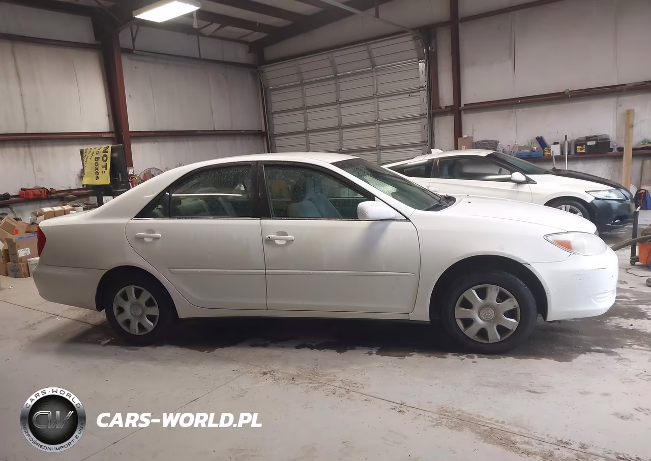 2003 Toyota Camry Le VIN:4T1BE32K13U245179 - 13