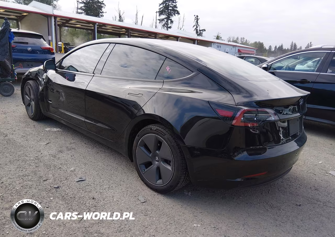 2021 Tesla Model 3 Standard Range Plus Rear-Wheel Drive VIN:5YJ3E1EA5MF985621 - 3