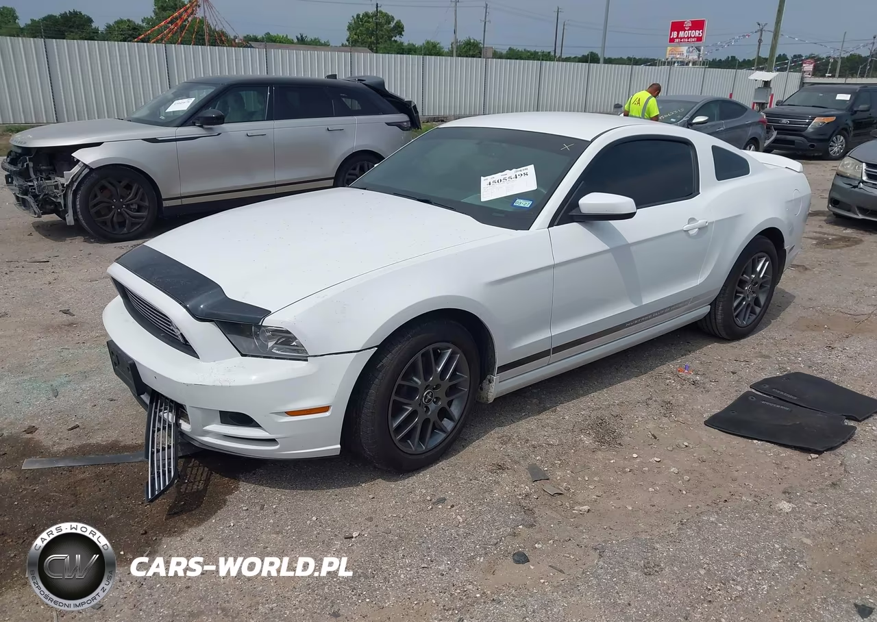 2014 Ford Mustang V6 Premium VIN:1ZVBP8AM5E5263905 - 2