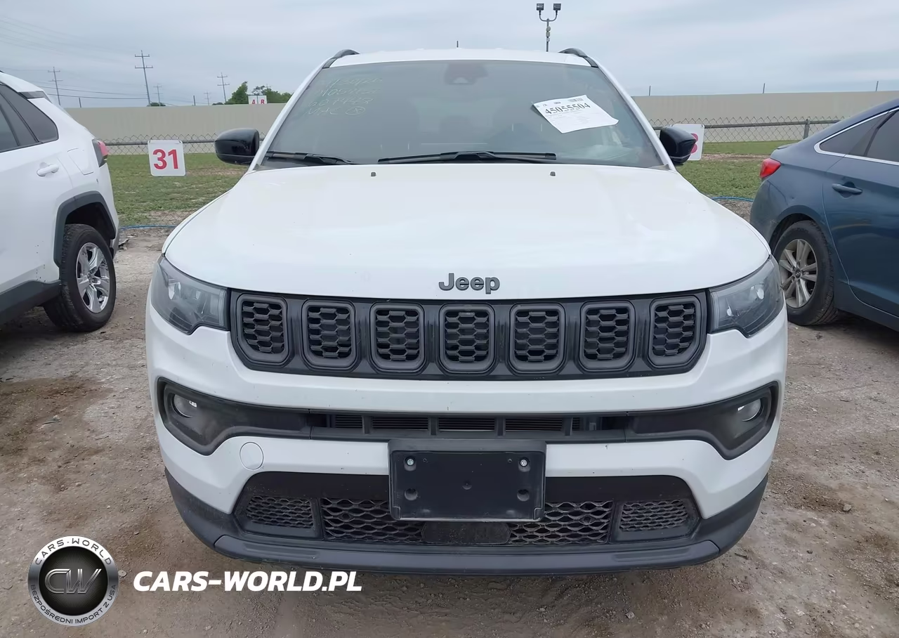 2025 Jeep Compass Latitude 4X4 VIN:3C4NJDBN8ST607448 - 13