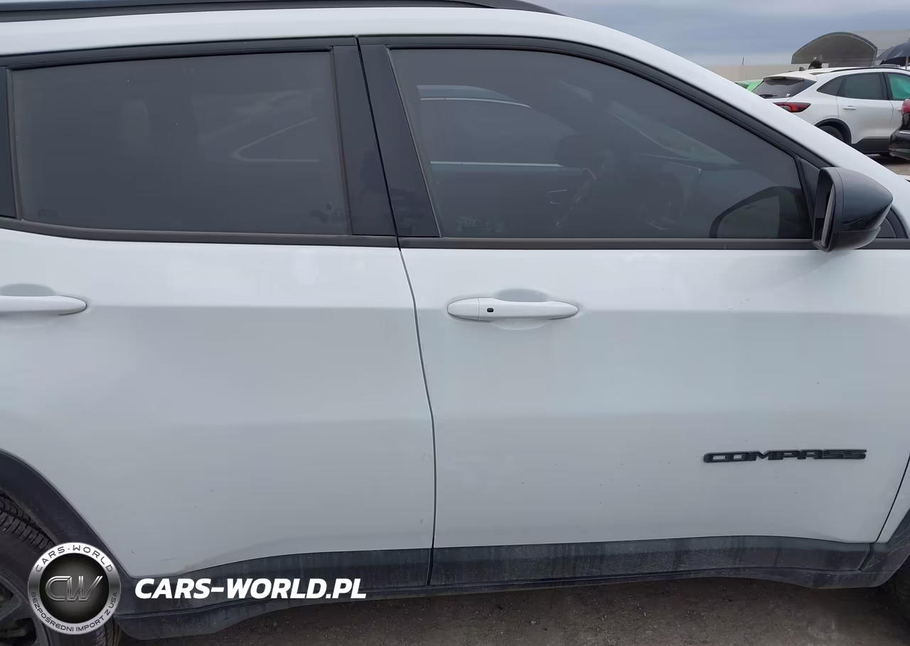 2025 Jeep Compass Latitude 4X4 VIN:3C4NJDBN8ST607448 - 14