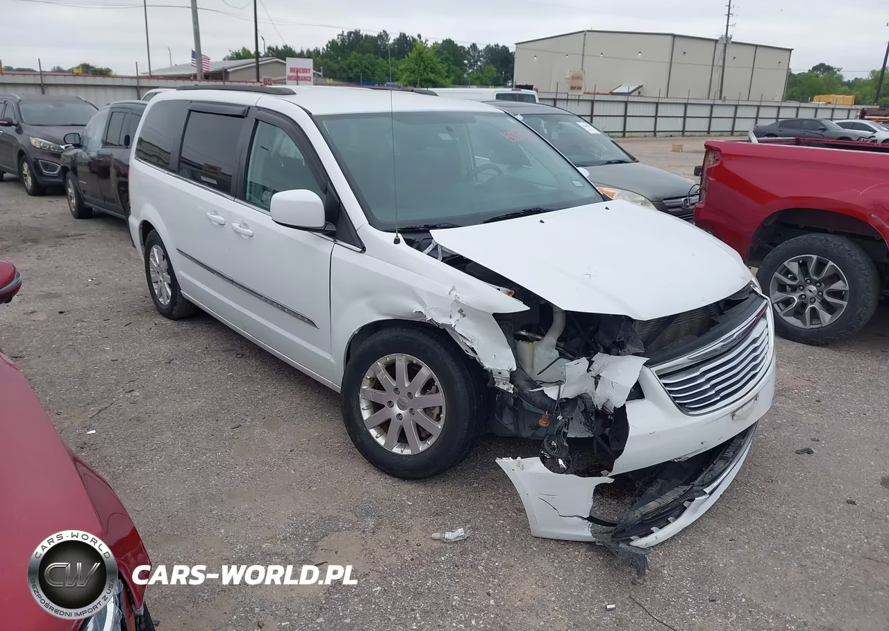 2014 Chrysler Town & Country Touring – zdjęcie 1 z 16