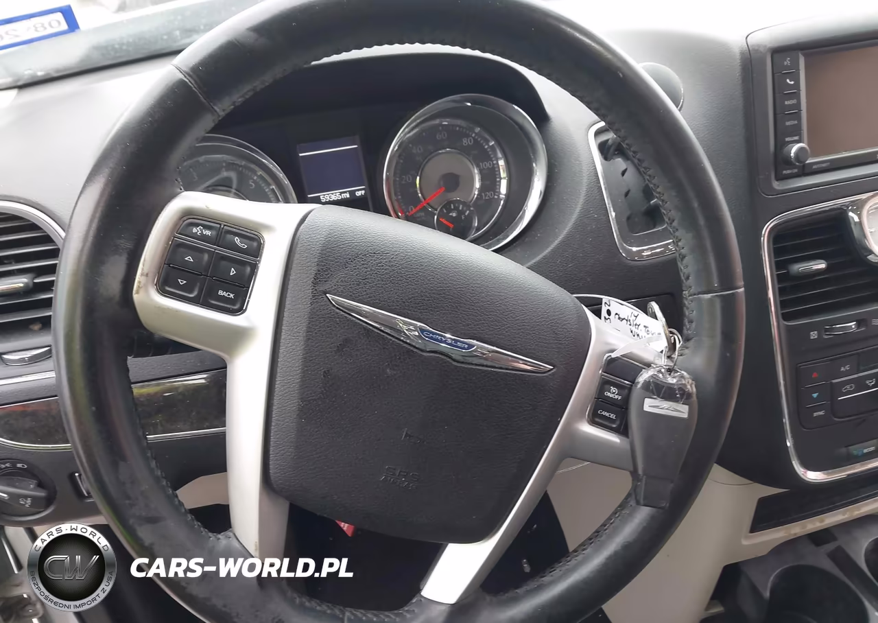 2014 Chrysler Town & Country Touring VIN:2C4RC1BG9ER381746 - 11