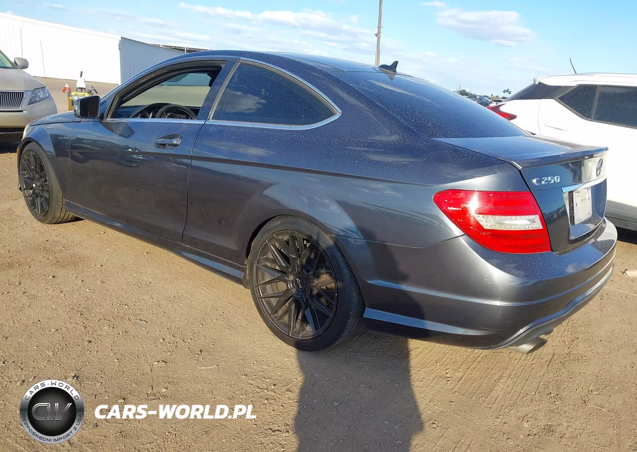 2014 Mercedes-Benz C 250 VIN:WDDGJ4HB1EG268682 - 3