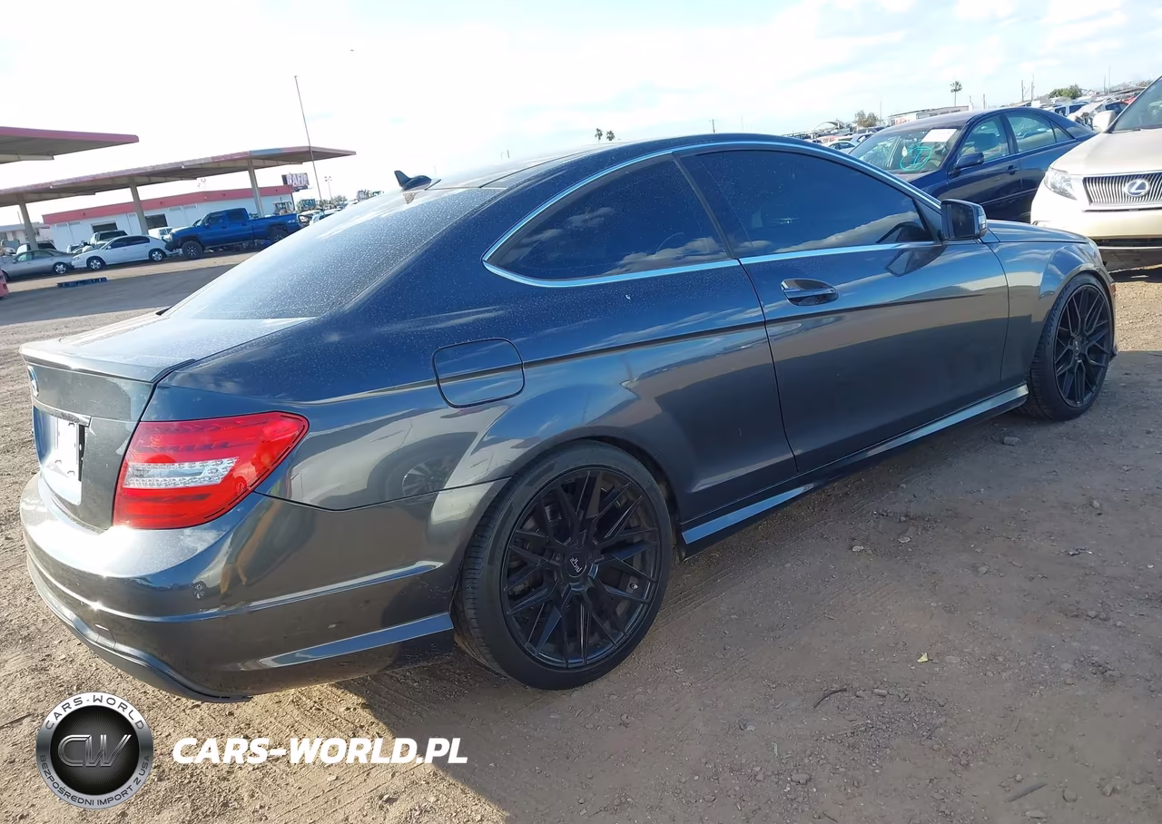 2014 Mercedes-Benz C 250 VIN:WDDGJ4HB1EG268682 - 4