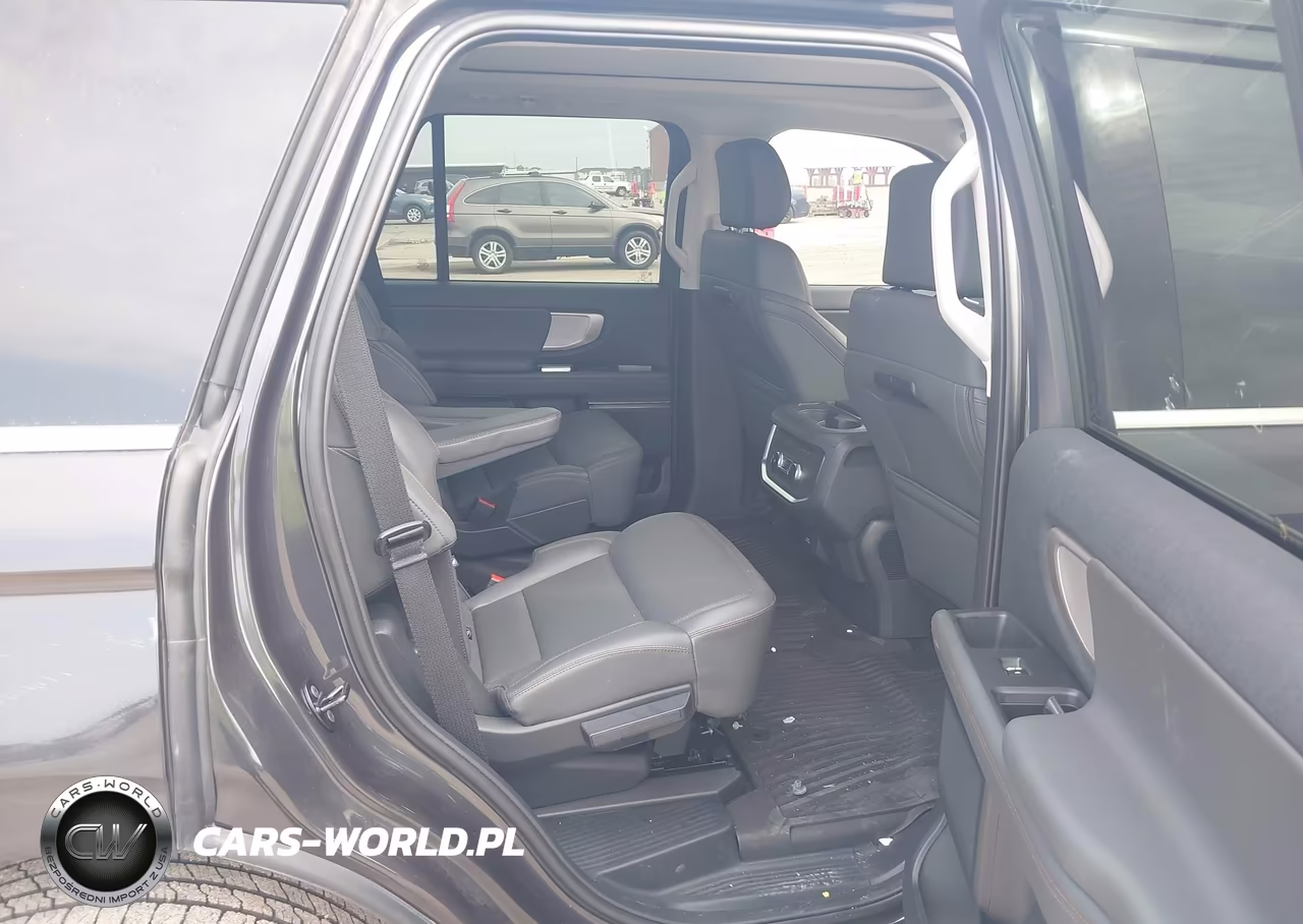 2025 Ford Expedition Active VIN:1FMJU1H83SEA58467 - 8