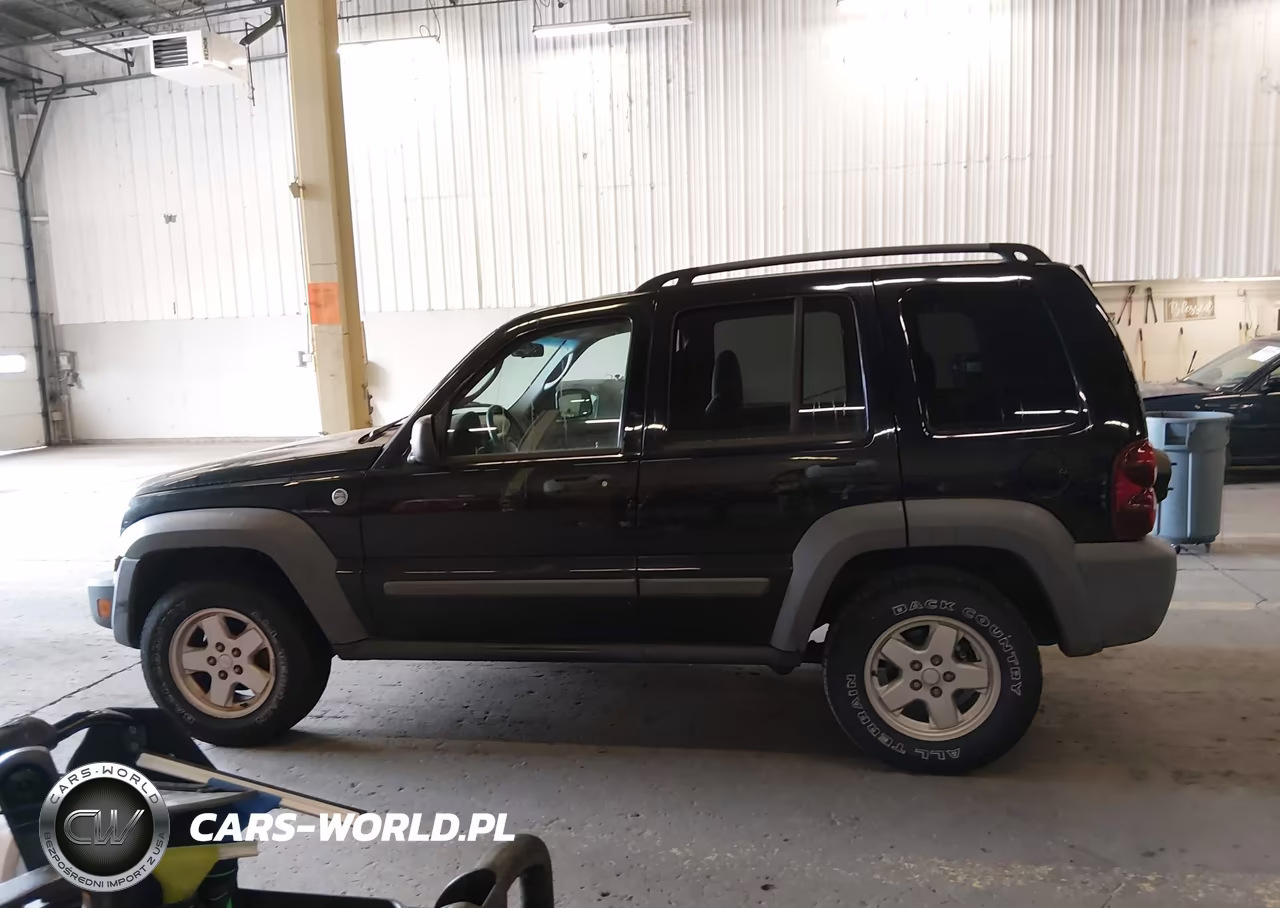 2005 Jeep Liberty Sport VIN:1J4GL48K65W585412 - 15
