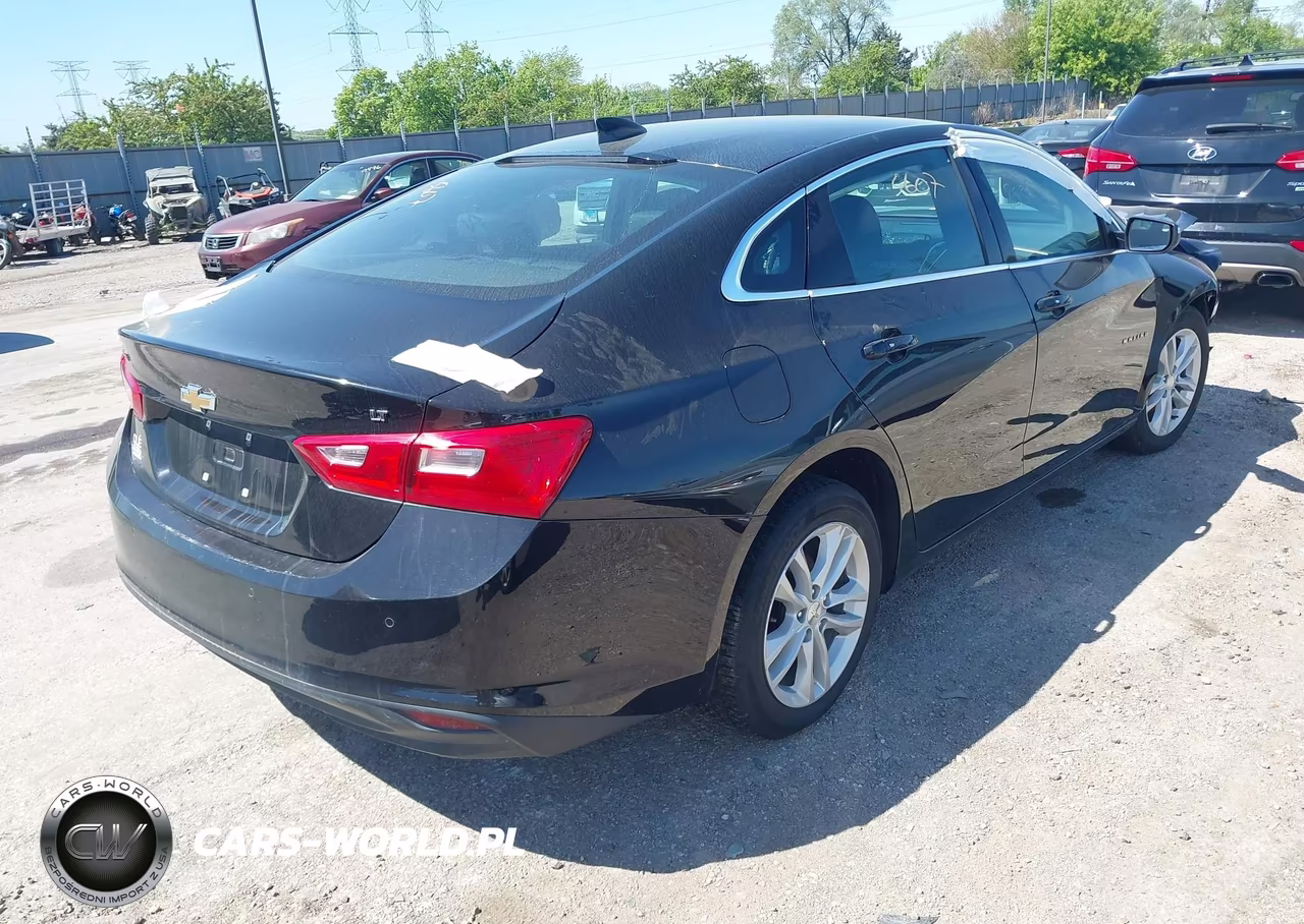 2016 Chevrolet Malibu 1Lt VIN:1G1ZE5ST2GF186637 - 4