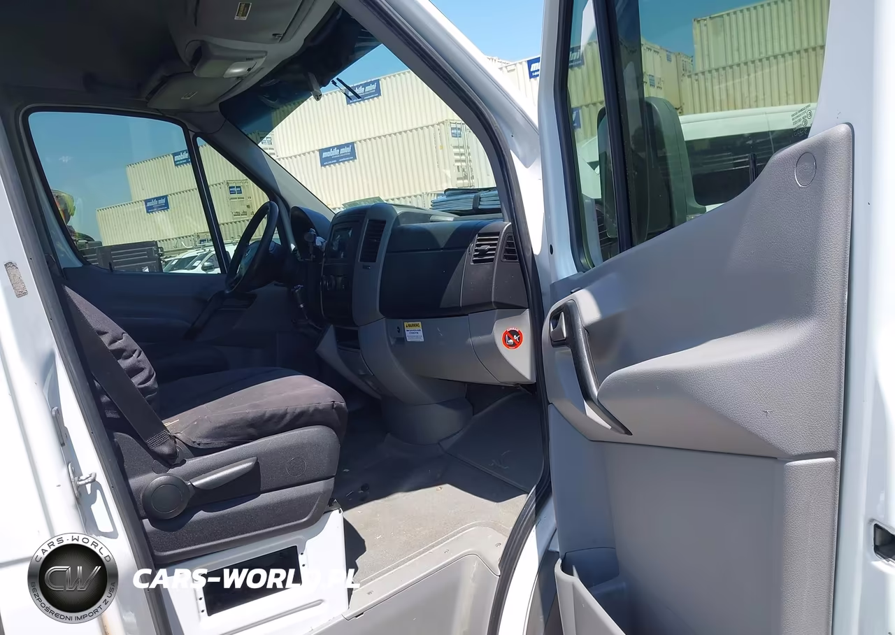 2017 Mercedes-Benz Sprinter 2500 Standard Roof V6 VIN:WD3PE7CD6HP553286 - 5