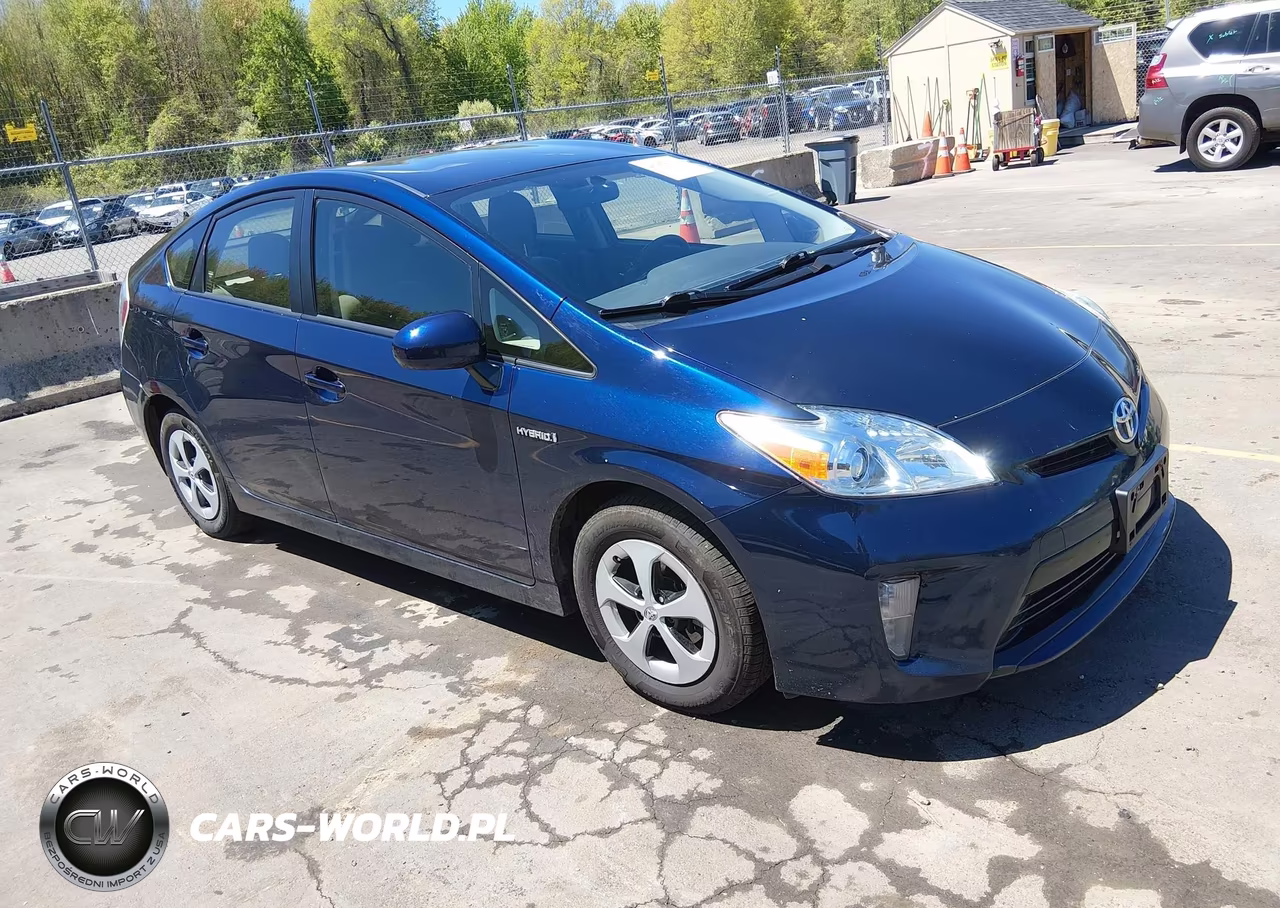 Główne zdjęcie 2015 Toyota Prius Three