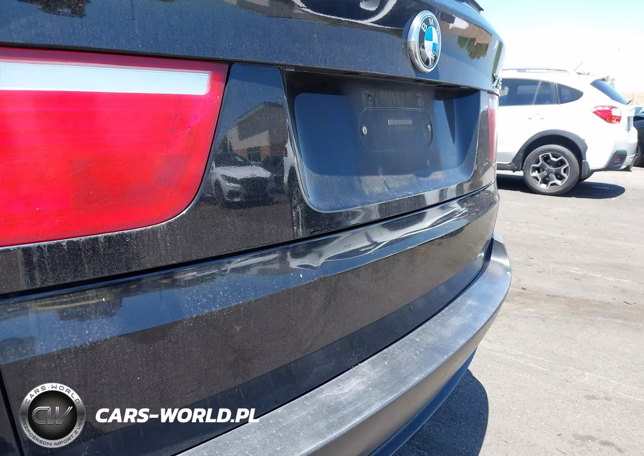 2010 BMW X5 xDrive30I VIN:5UXFE4C59AL278565 - 14