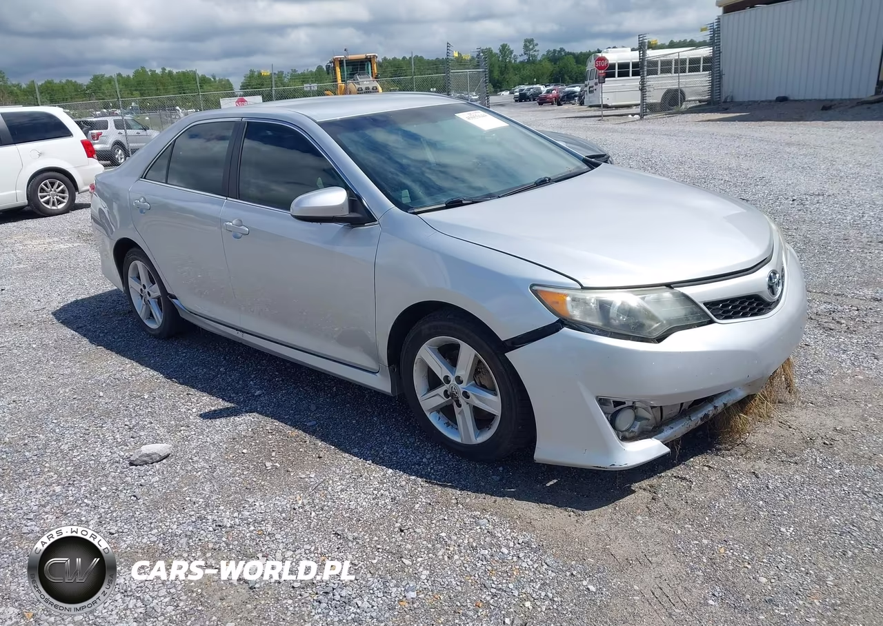 2012 Toyota Camry Se – zdjęcie 1 z 11