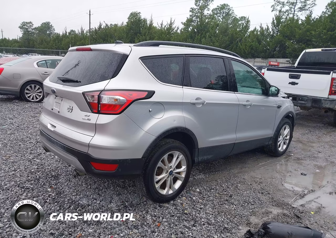 2018 Ford Escape Se VIN:1FMCU9GD5JUC36809 - 4