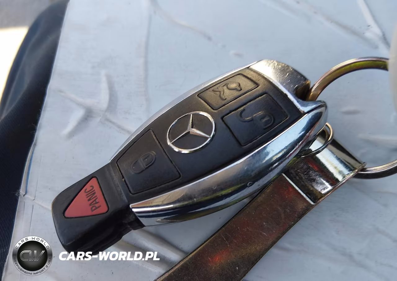 2010 Mercedes-Benz C 300 Luxury-Sport VIN:WDDGF5EBXAF379095 - 11