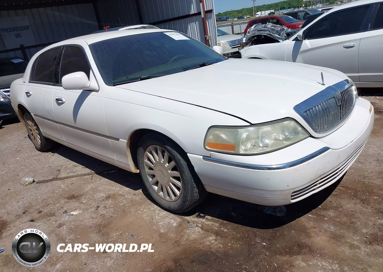 2003 Lincoln Town Car Executive