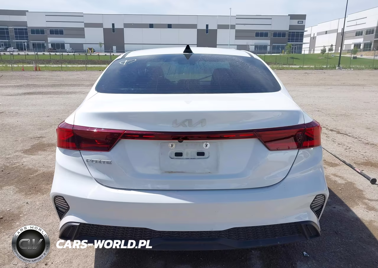 2023 Kia Forte Lxs VIN:3KPF24ADXPE665826 - 17