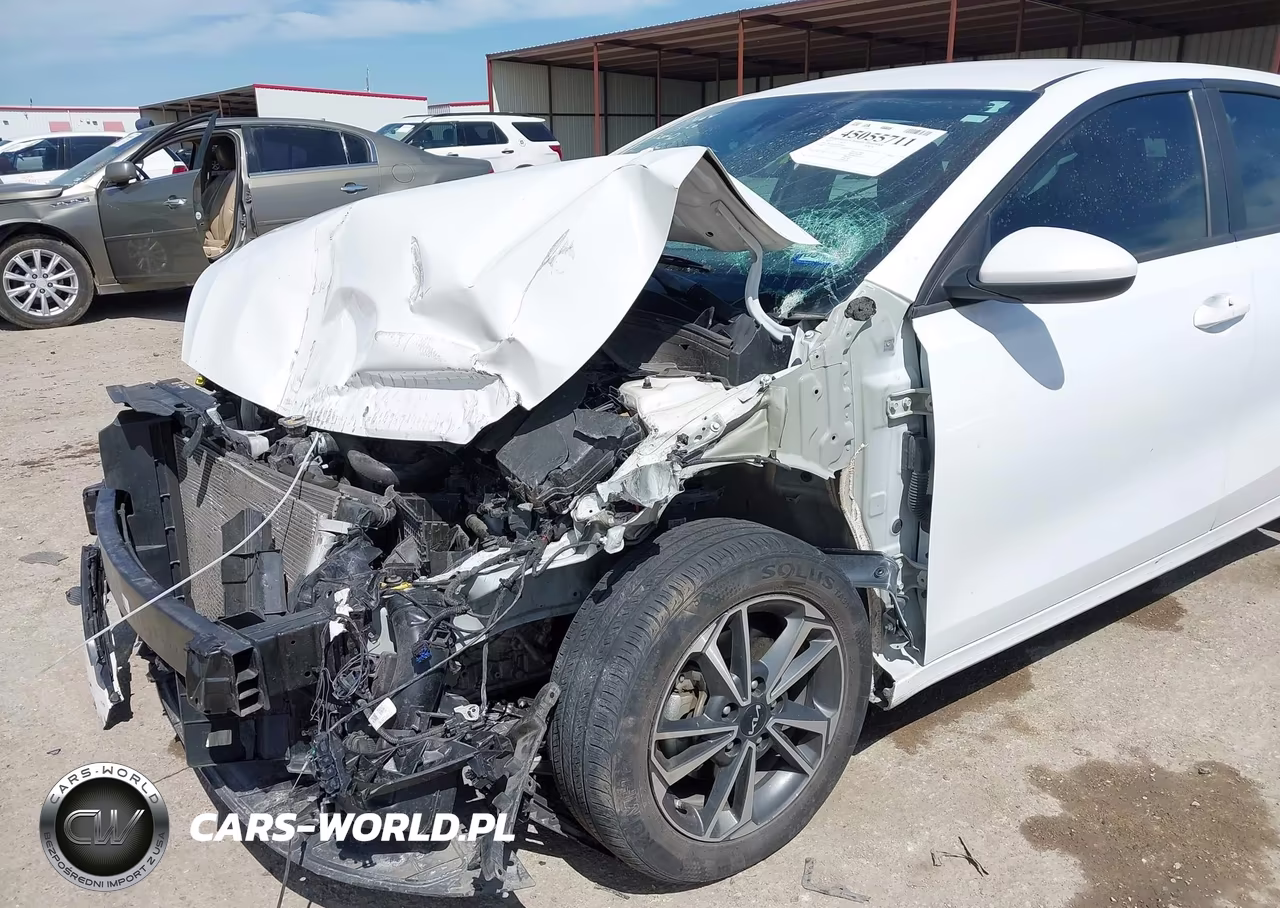 2023 Kia Forte Lxs VIN:3KPF24ADXPE665826 - 6