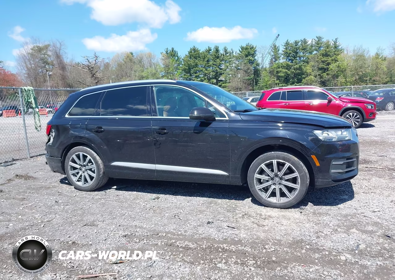 2017 Audi Q7 2.0T Premium VIN:WA1LHAF70HD040366 - 13