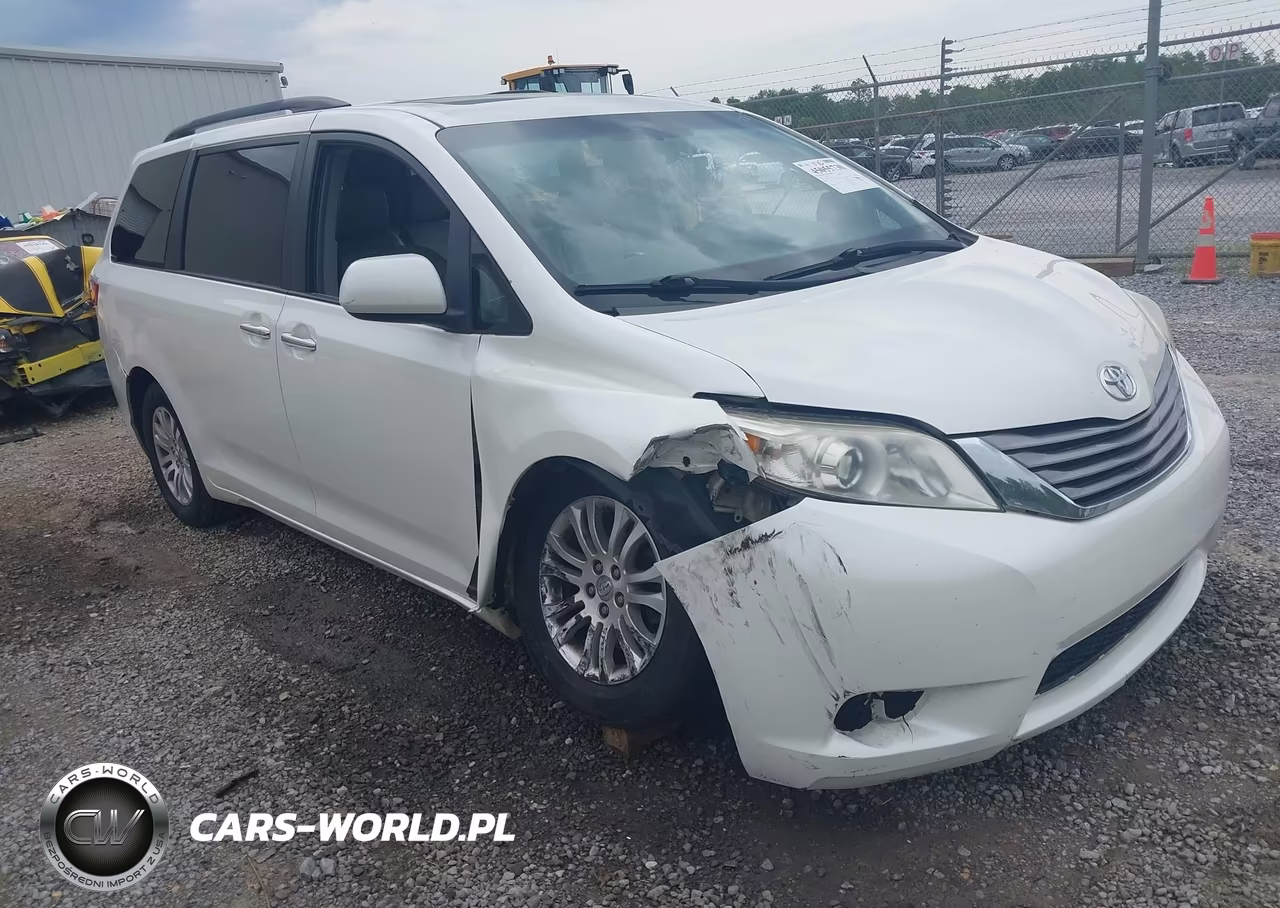2017 Toyota Sienna Xle 8 Passenger