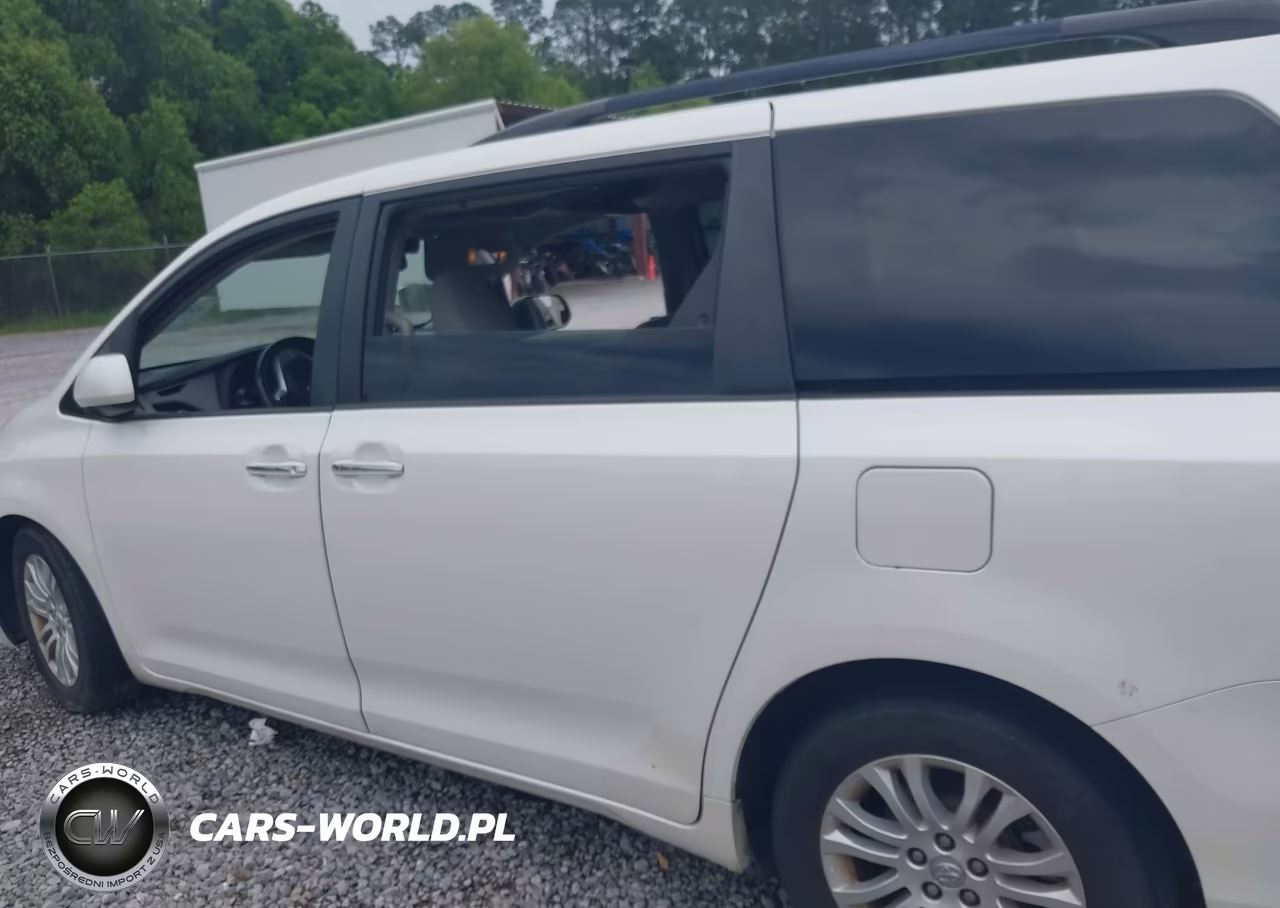 2017 Toyota Sienna Xle 8 Passenger VIN:5TDYZ3DC8HS806806 - 13