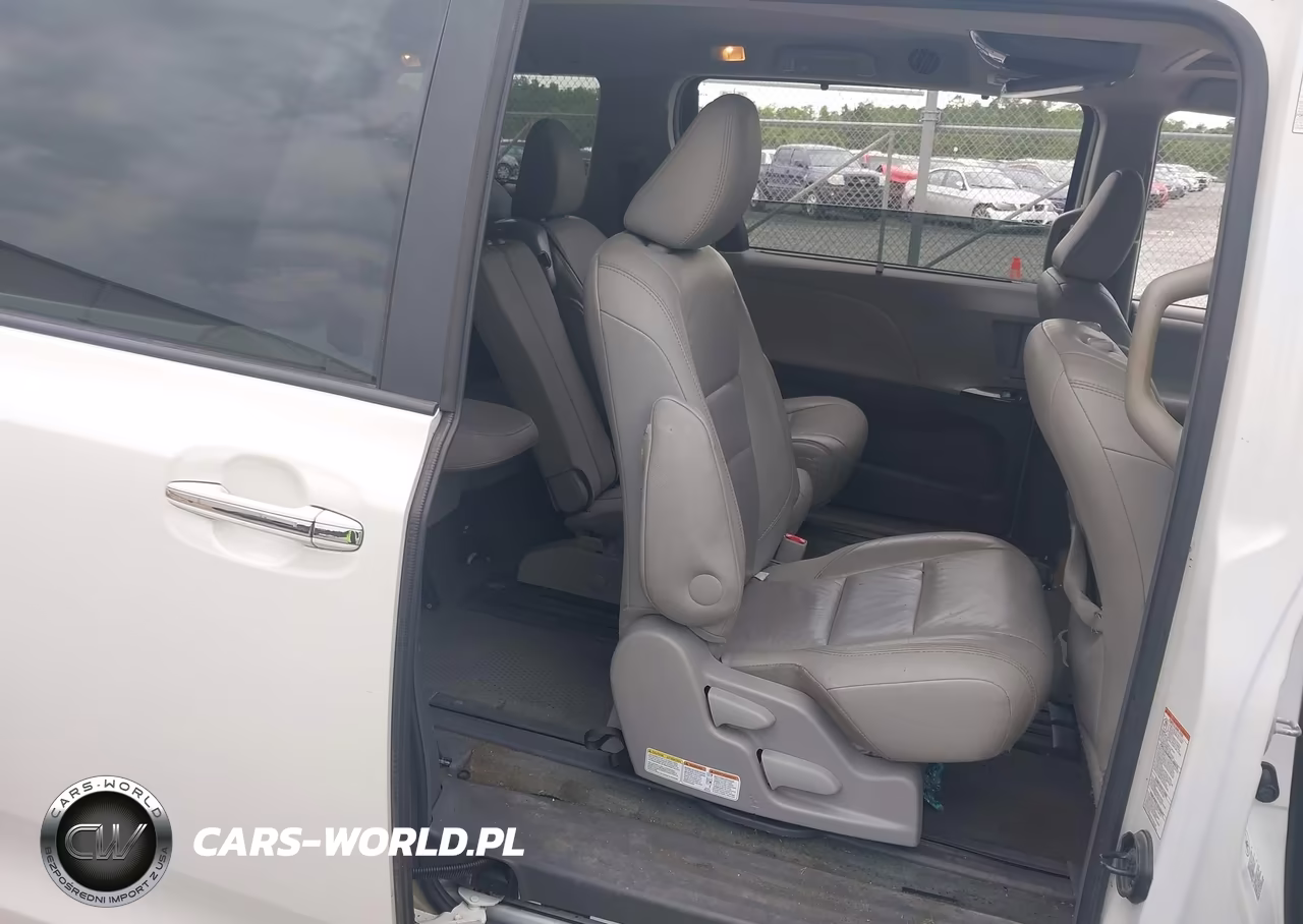 2017 Toyota Sienna Xle 8 Passenger VIN:5TDYZ3DC8HS806806 - 8
