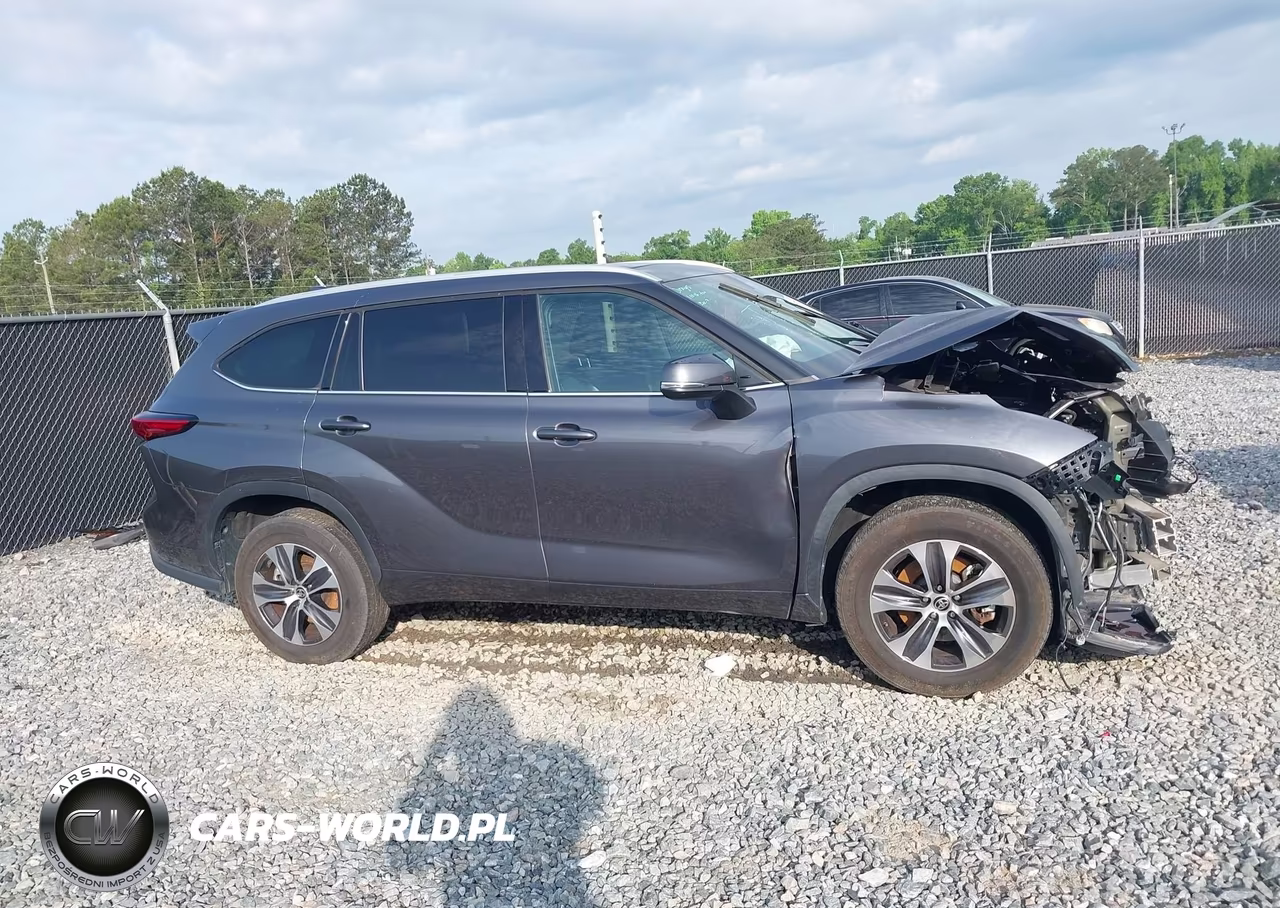 2022 Toyota Highlander Xle VIN:5TDGZRAH1NS112274 - 14