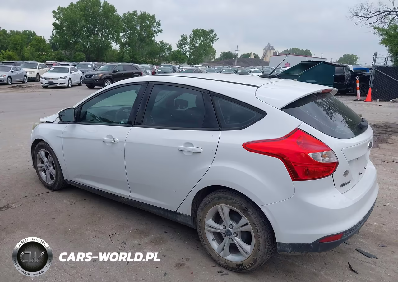 2014 Ford Focus Se VIN:1FADP3K28EL432201 - 15