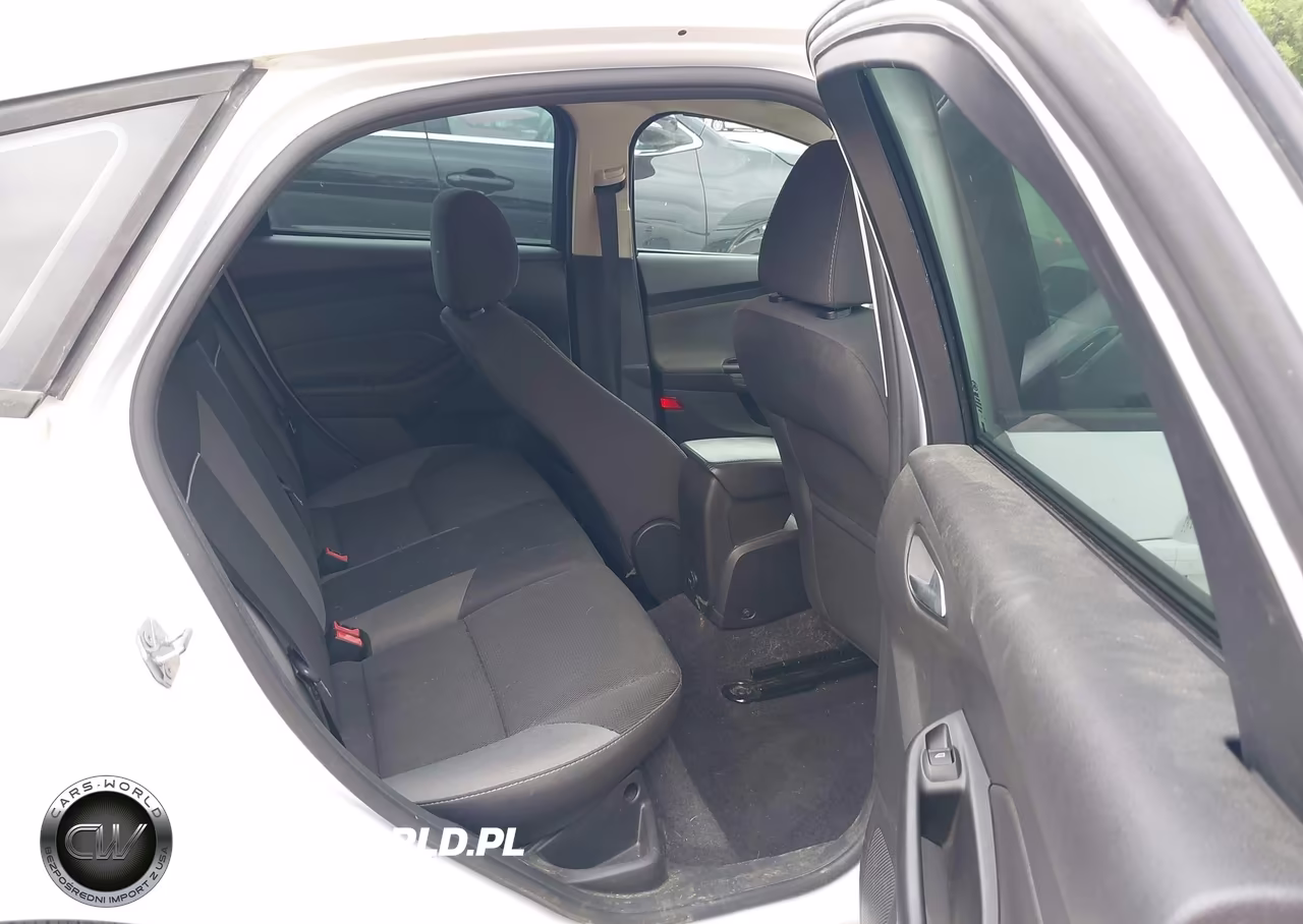 2014 Ford Focus Se VIN:1FADP3K28EL432201 - 8