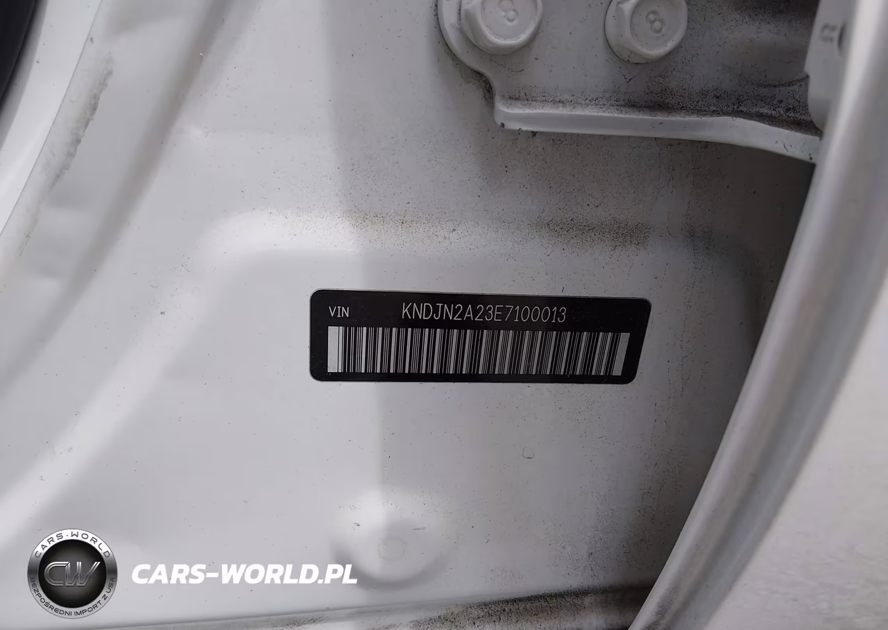 2014 Kia Soul VIN:KNDJN2A23E7100013 - 9