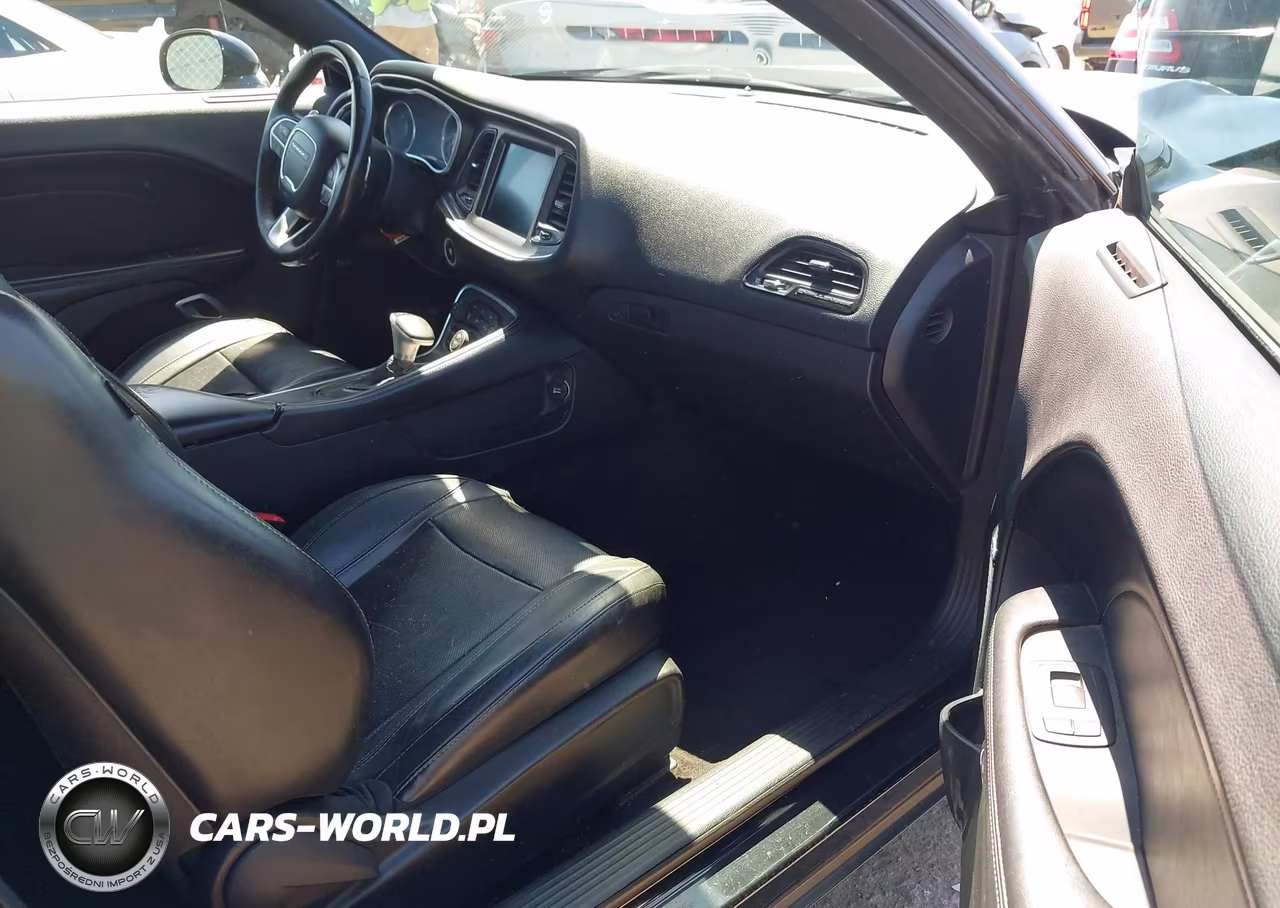 2016 Dodge Challenger Sxt Plus VIN:2C3CDZAG8GH249870 - 5