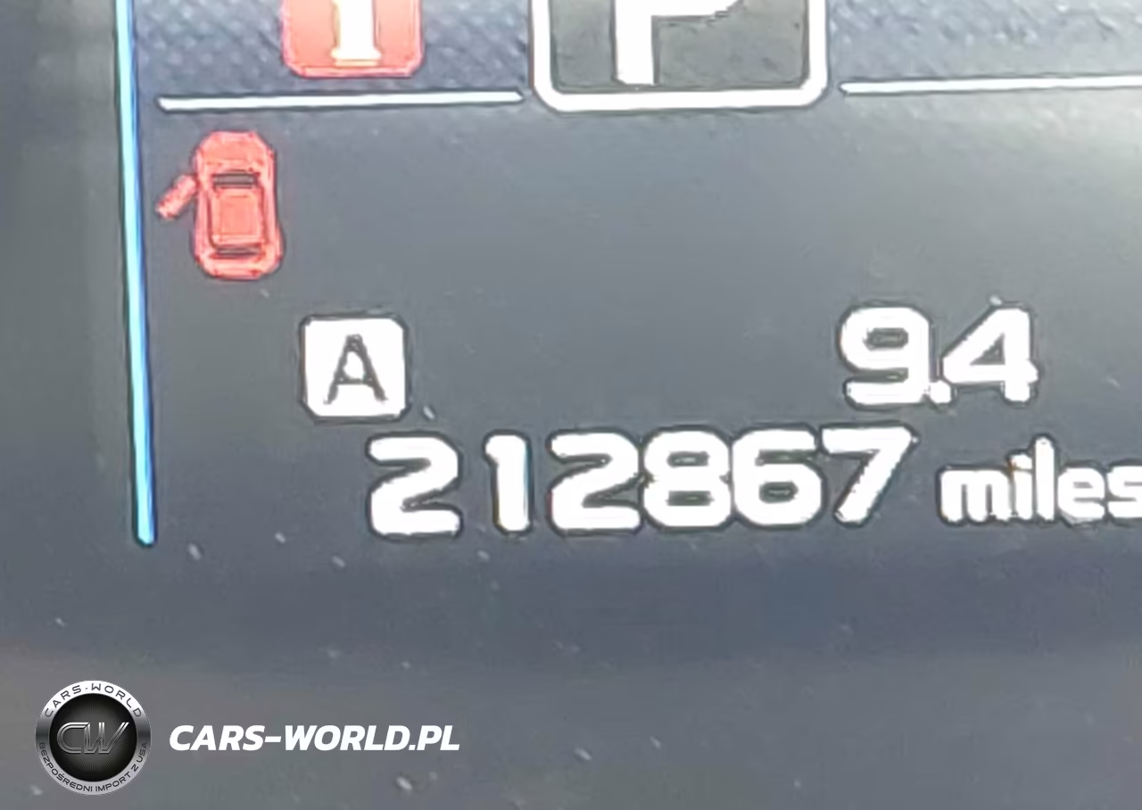 2018 Subaru Outback 2.5I Premium VIN:4S4BSACC4J3221451 - 15