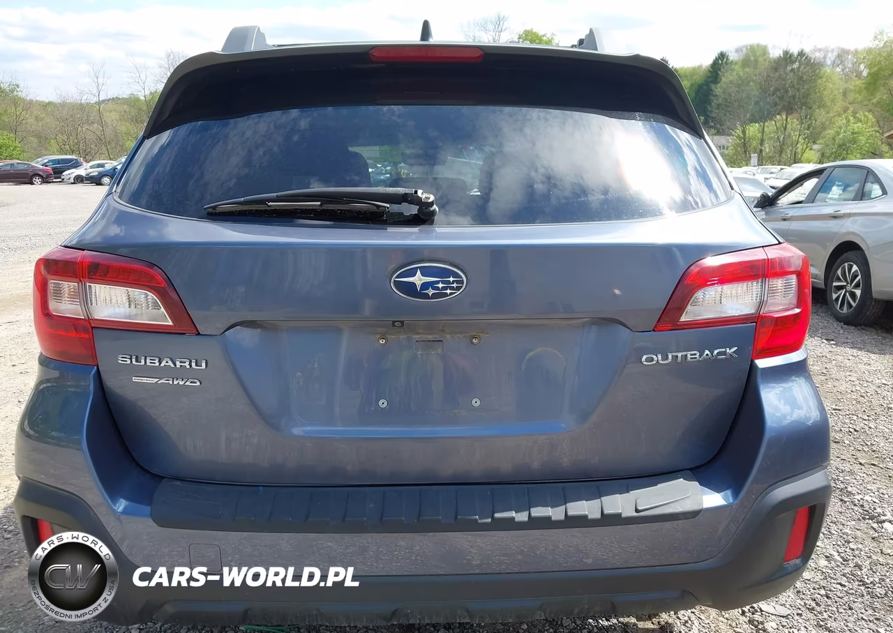 2018 Subaru Outback 2.5I Premium VIN:4S4BSACC4J3221451 - 16