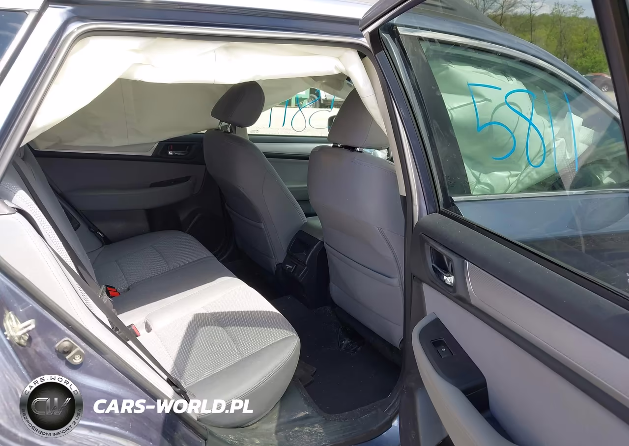 2018 Subaru Outback 2.5I Premium VIN:4S4BSACC4J3221451 - 8