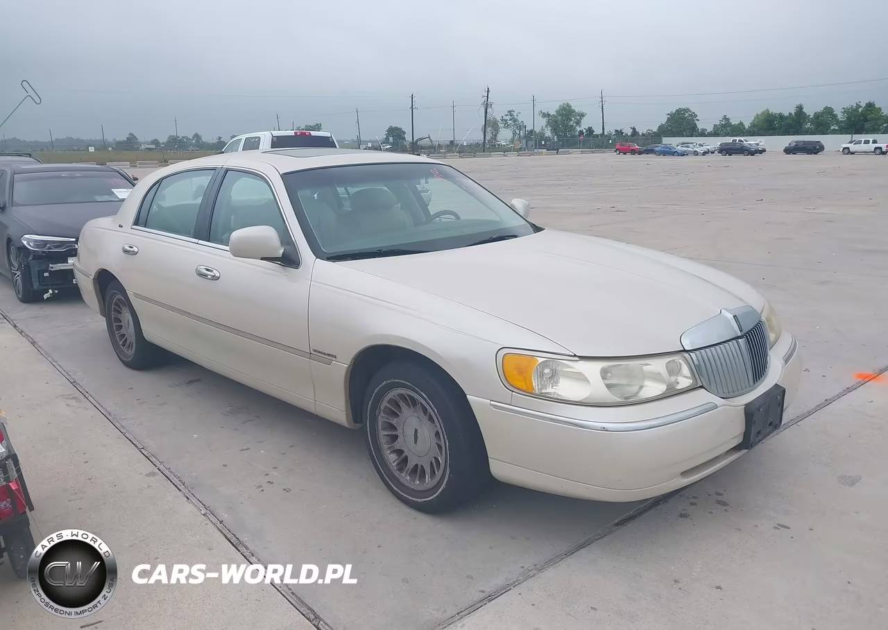 1999 Lincoln Town Car Cartier